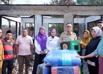 Pemkab Tapsel Fasilitasi Pengurusan Dokumen Korban Kebakaran Situmba