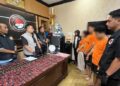 Sembunyikan di Jam Dinding, Bisnis Vape Narkoba Sejoli Medan Digulung Polisi