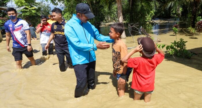 Sungai Rantopuran Meluap, Sebelas Desa di Madina Terendam Banjir dan Warga Mengungsi