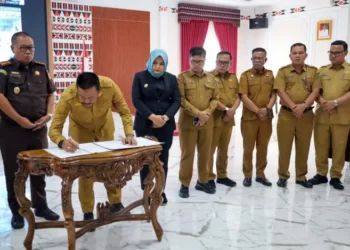 Kejari Madina ‘Banting Setir’ Jadi Benteng Hukum bagi Guru