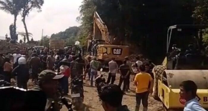 Kondisi Terkini Jalimsum Sipirok yang Amblas, Kendaraan Besar Dilarang Melintas