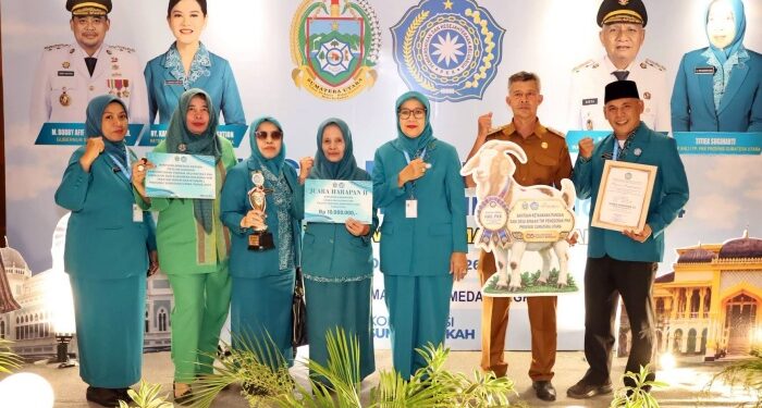 Madina Sabet Juara Harapan II Lomba Aku Hatinya PKK Tingkat Sumut