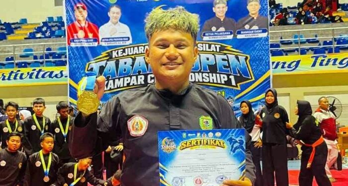 Siswa Berprestasi SMAN 3 Panyabungan Dikeluarkan, Orangtua Minta Kejelasan