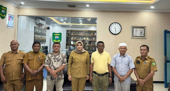 Warga Kotanopan Temui Wabup Madina Terkait Tambang Ilegal di Dekat Masjid