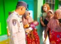 Miris..! Warga Sipange Temukan Bayi Tiga Bulan Berbalut Kain Basah di Pinggir Jalan Raya